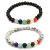 Pulseras de 7 chakras con perla negra y howlita de 6mm - Set de 2 piezas